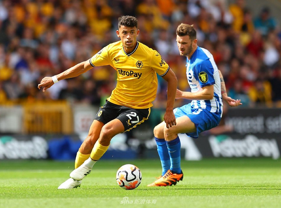 拜仁计划与诺伊尔续约，不打算提前召回努贝尔.