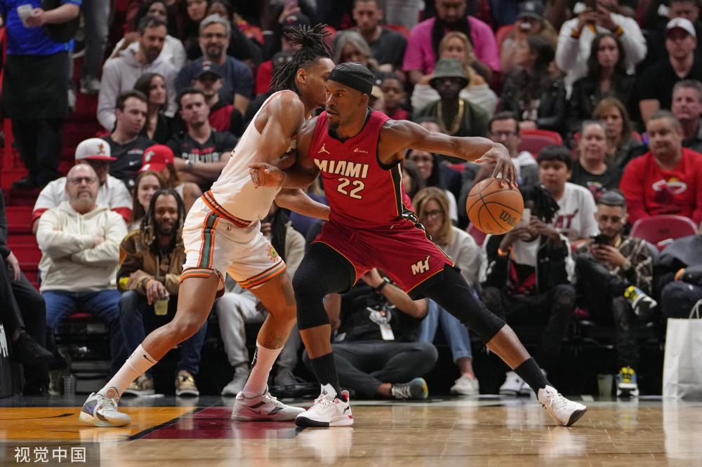 而杨表现出 而杨表现出